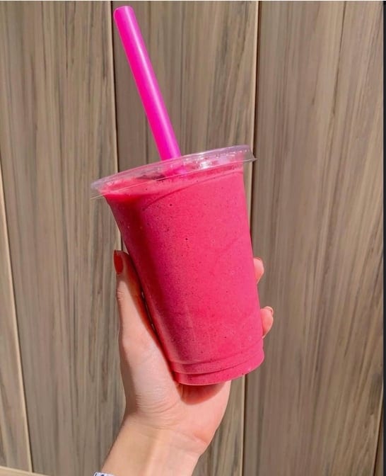 Dreamy Dragon Fruit Smoothie.