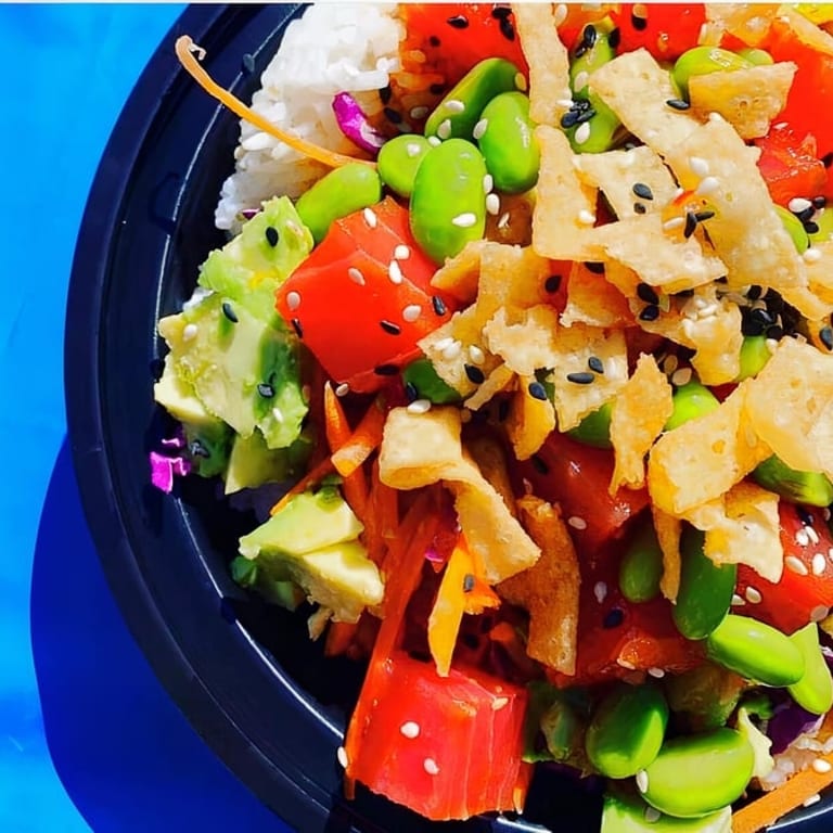 Fresh Hawaiian Poke Bowls & More